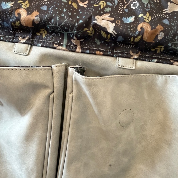 Elegant Gray Baby Bag by Bizzi Growin - Picture 5 of 13